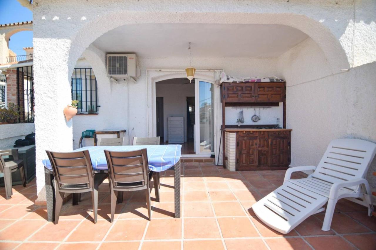 فيلا Casa Christina- Burriana Beach نيرخا المظهر الخارجي الصورة